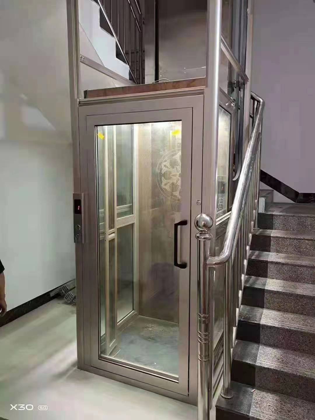 升降貨梯不同于電梯(圖1) 1c00185cf1bfd1537526d3405e81bab.jpg