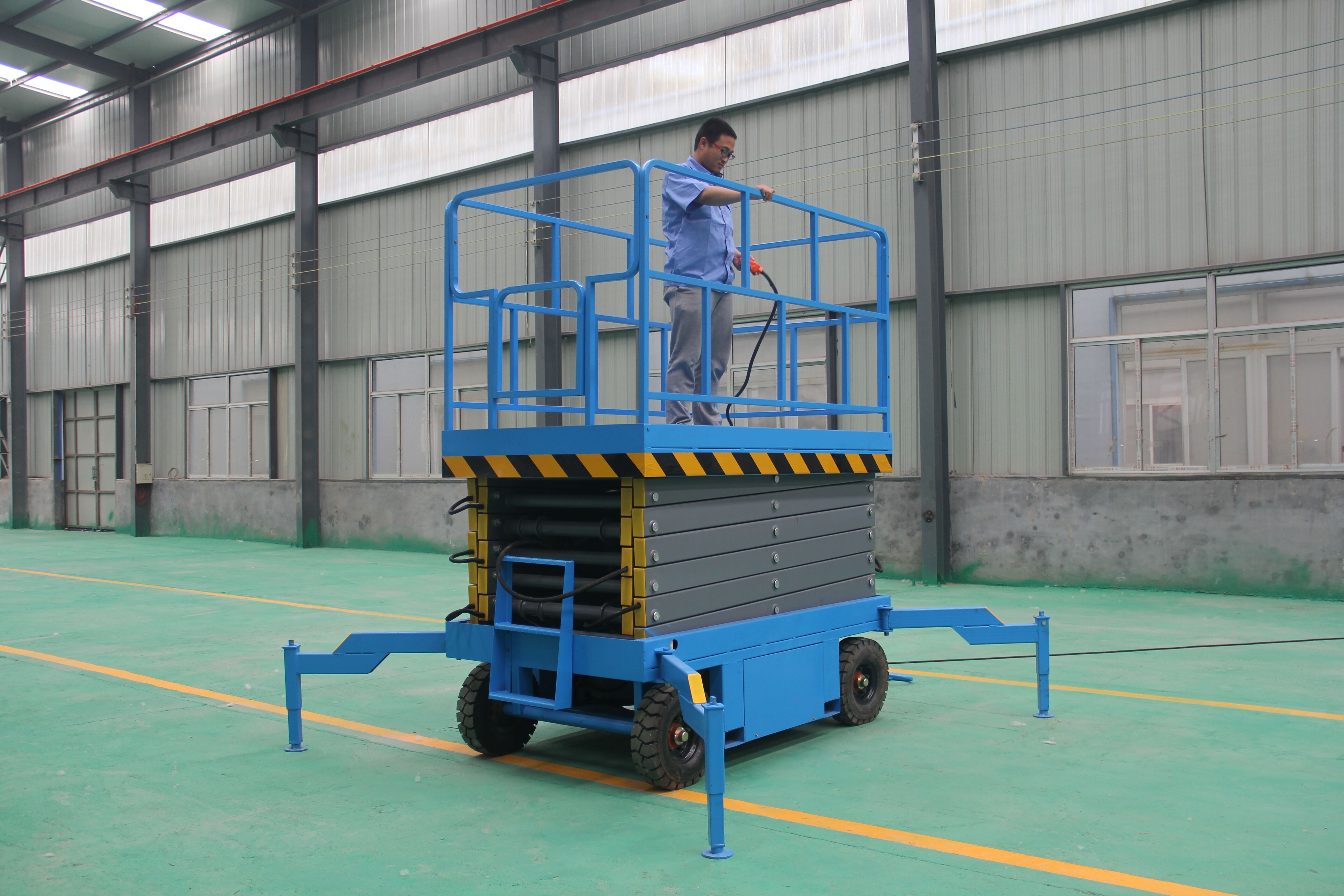 移動剪叉式升降平臺維護保養(yǎng)(圖1) \